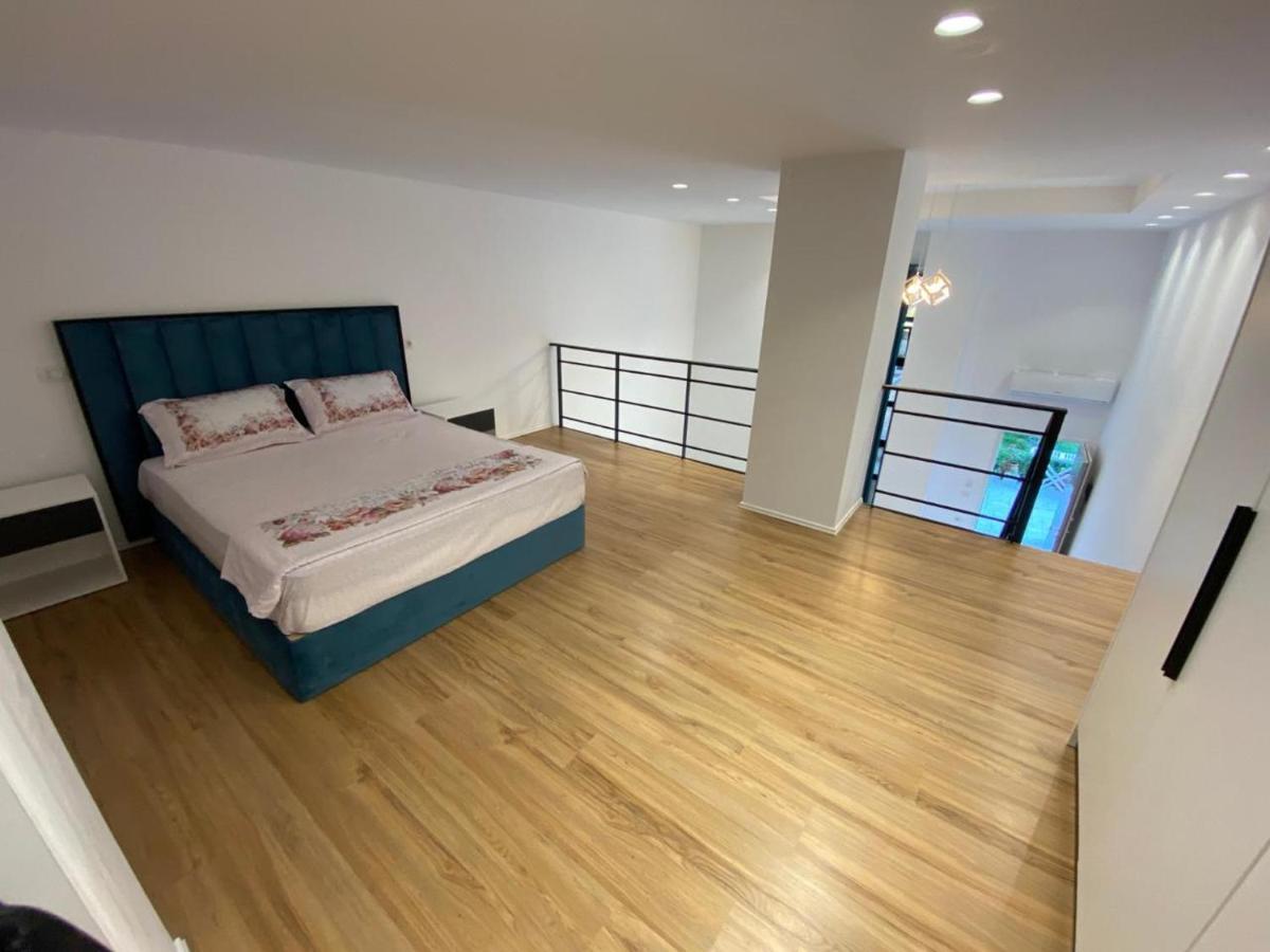 Apartament Me Qera Dublex Lungomare Влёра Экстерьер фото