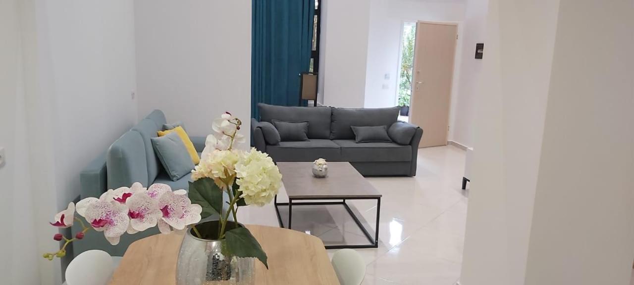 Apartament Me Qera Dublex Lungomare Влёра Экстерьер фото