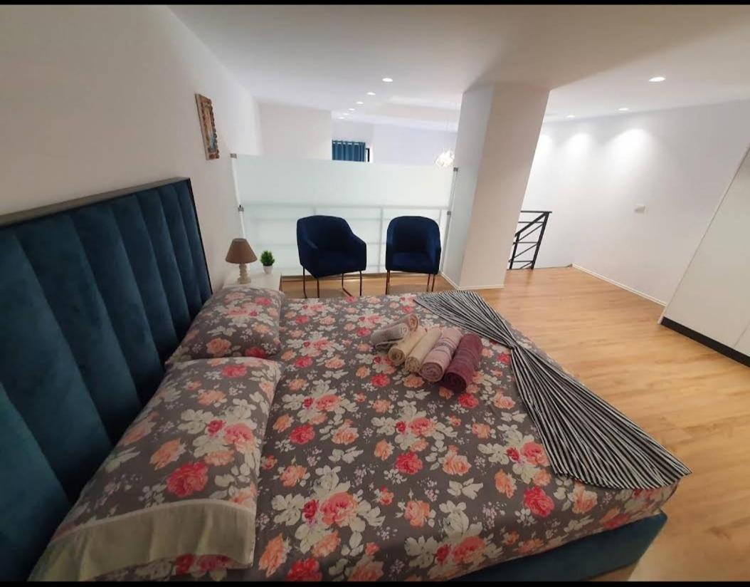 Apartament Me Qera Dublex Lungomare Влёра Экстерьер фото